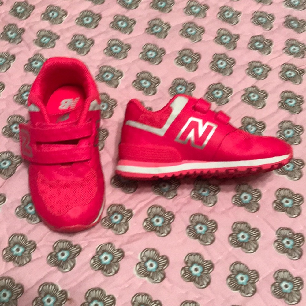 New Balance 574 sneakers